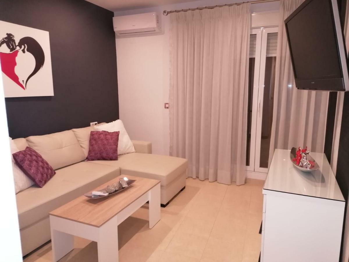 Atico Rilque, Apartamentos Independientes Con Jacuzzi Privado Y Terraza En Ronda Exterior photo